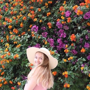 Meet your Posher, Natalie